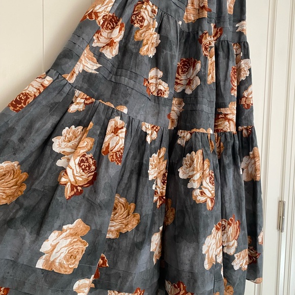 the westside Allora tiered midi skirt (XS) - Picture 6 of 10